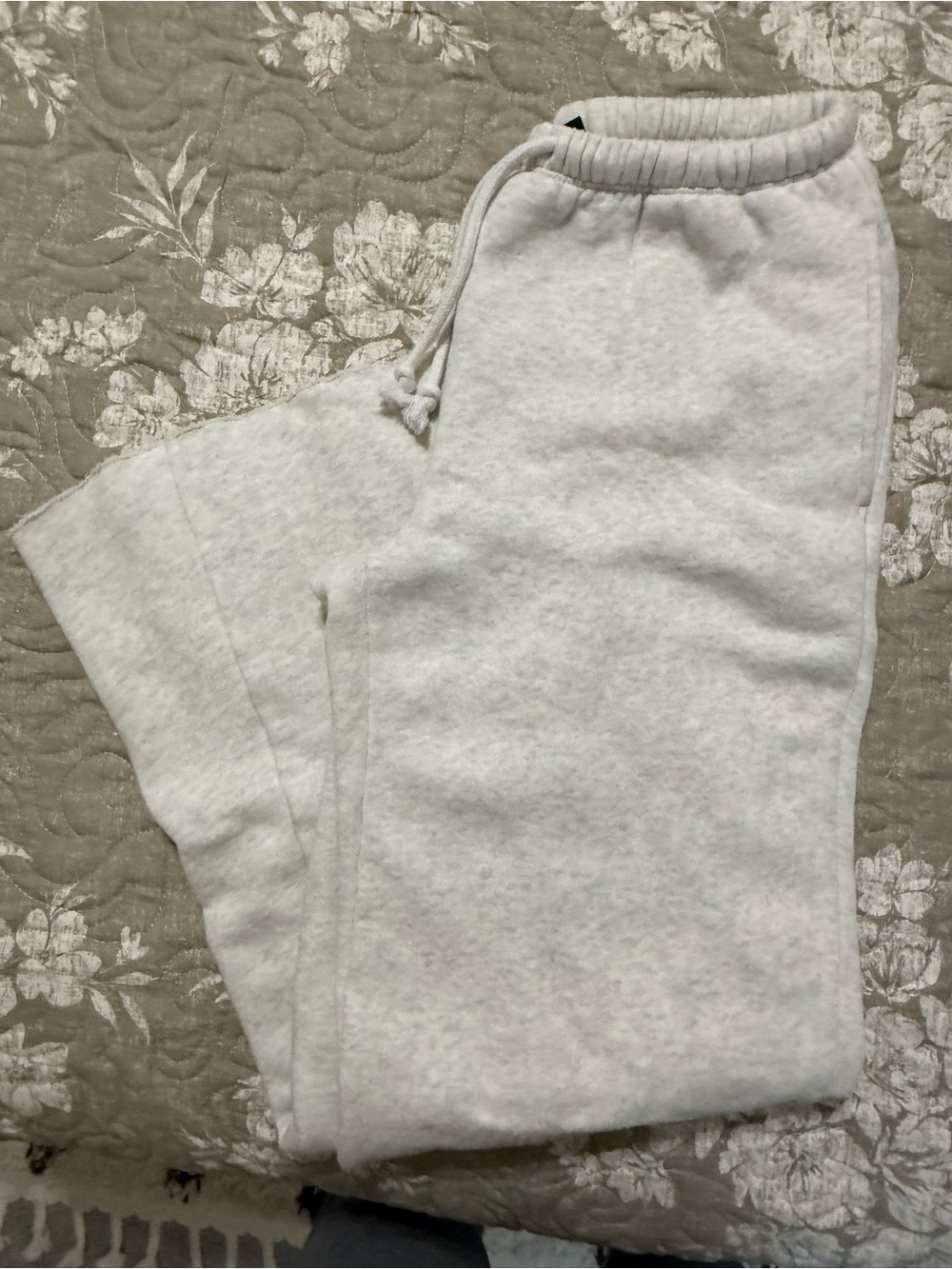 Wide leg sweatpants
